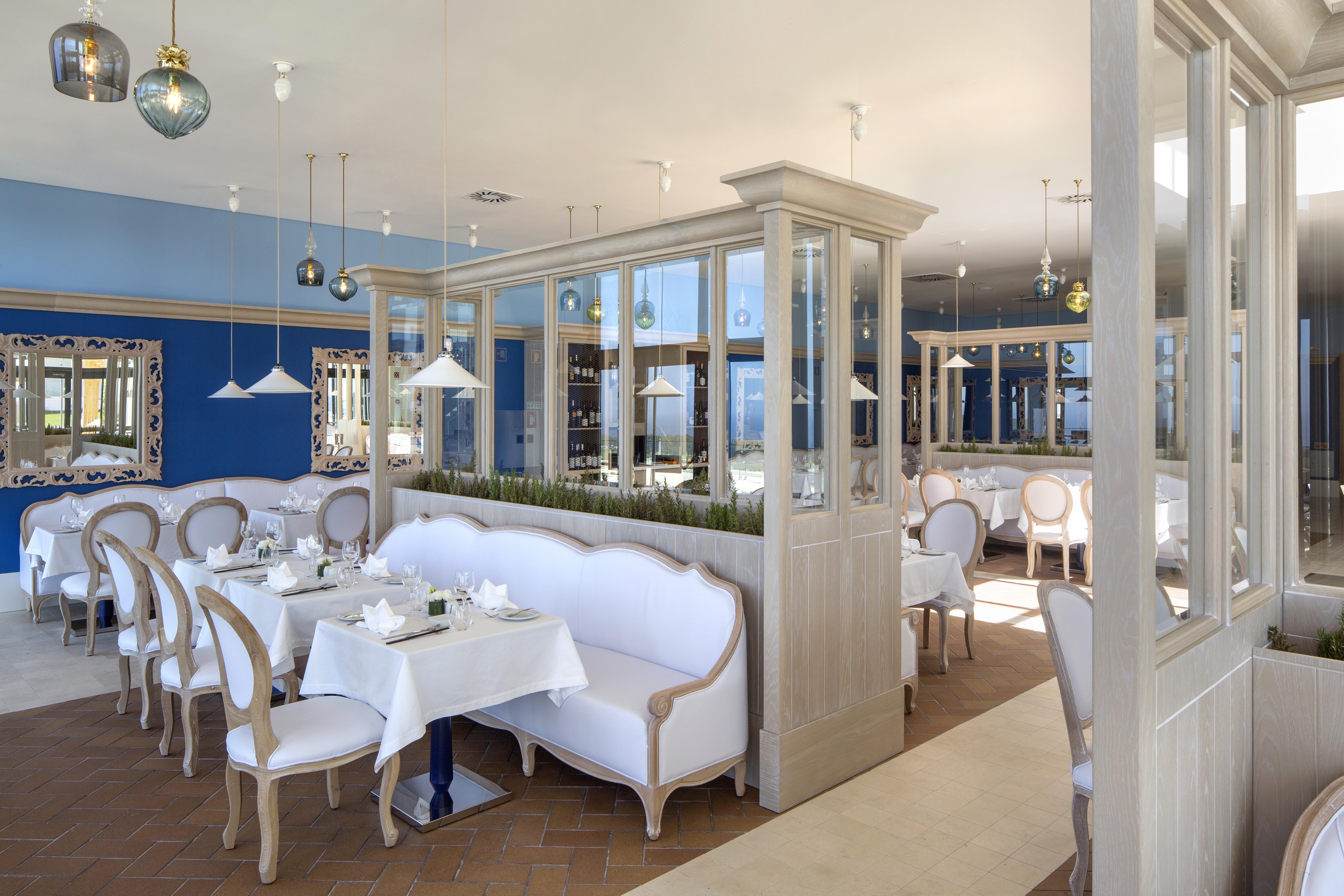 Evolutee Hotel Óbidos Exterior foto The restaurant at the Cape May Hotel