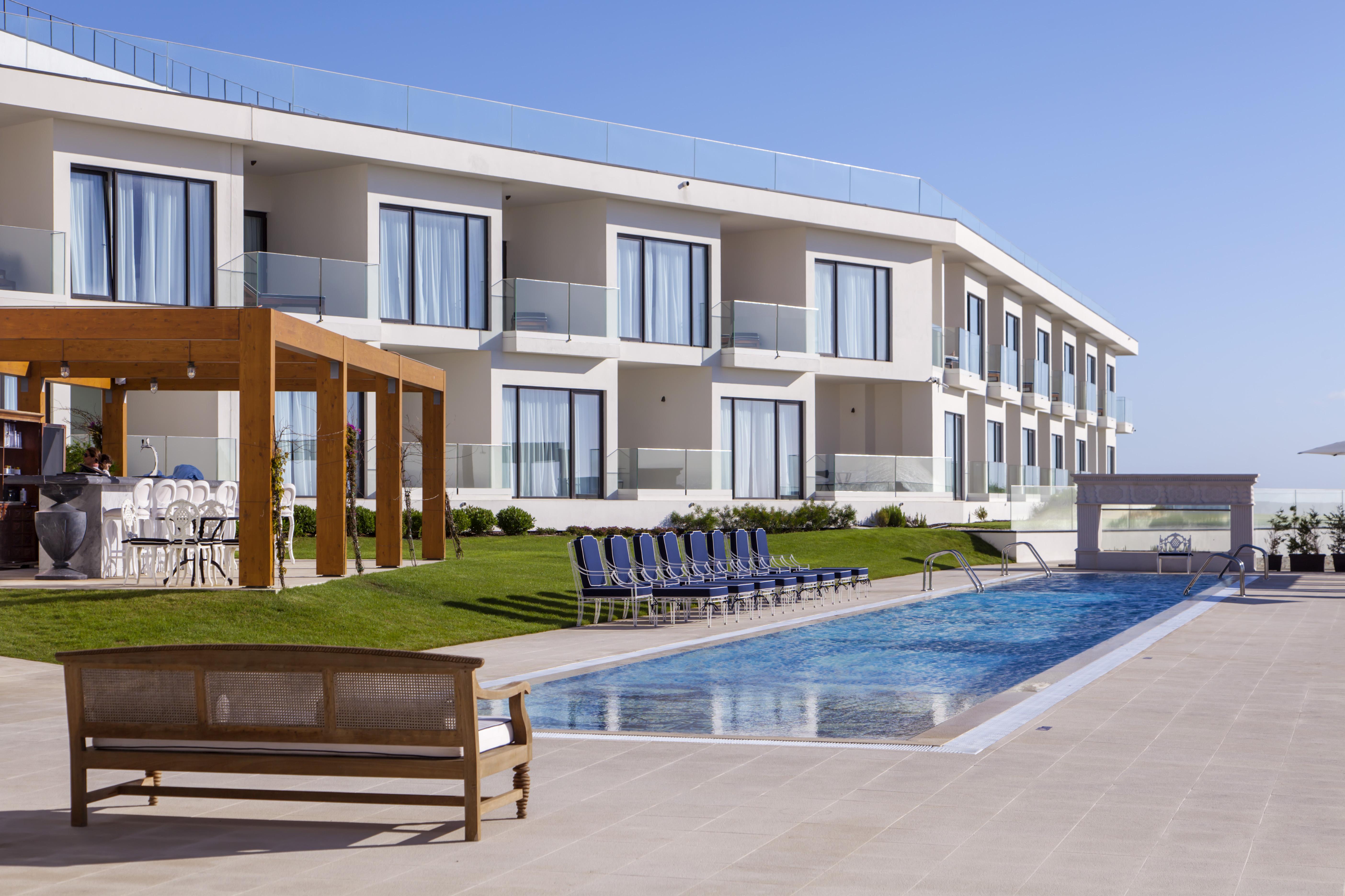 Evolutee Hotel Óbidos Exterior foto The hotel's pool