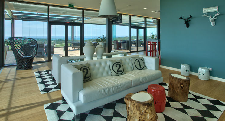 Evolutee Hotel Óbidos Exterior foto The lounge at Faro Airport