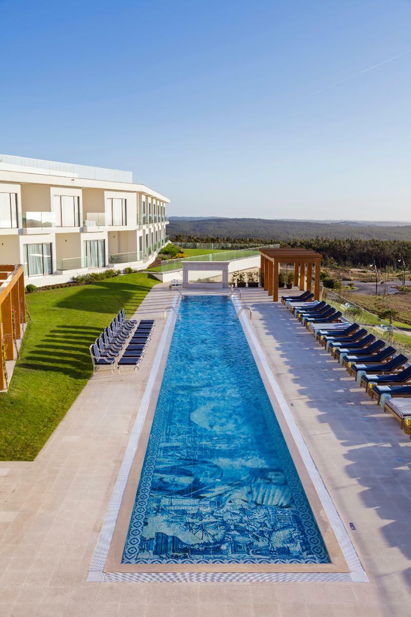 Evolutee Hotel Óbidos Exterior foto The resort's pool